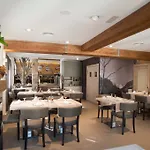 Hotel Victor *