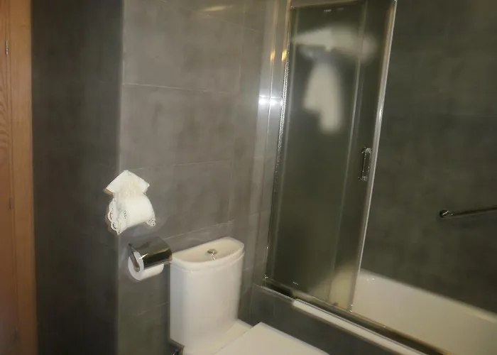 Victor Hotel
